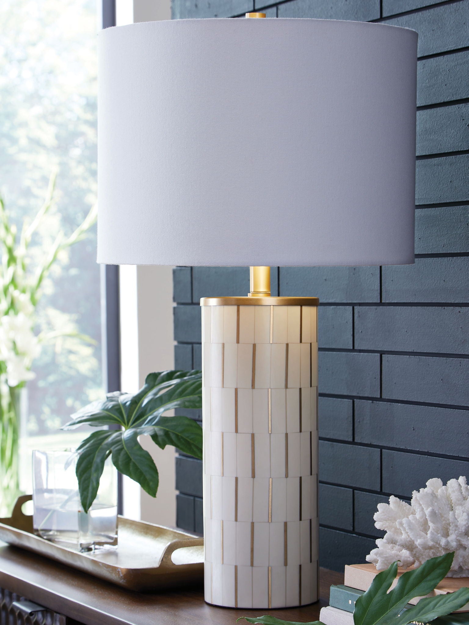 Faridworth - White / Gold Finish - Poly Table Lamp - Hornell Furniture Outlet