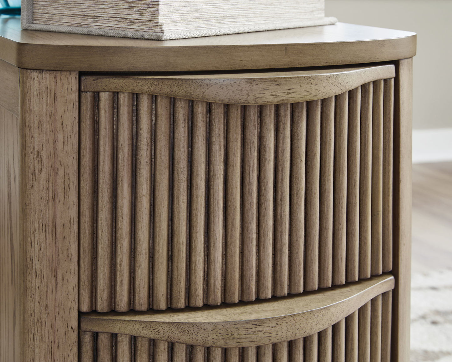 Camdill - Chair Side End Table - Hornell Furniture Outlet