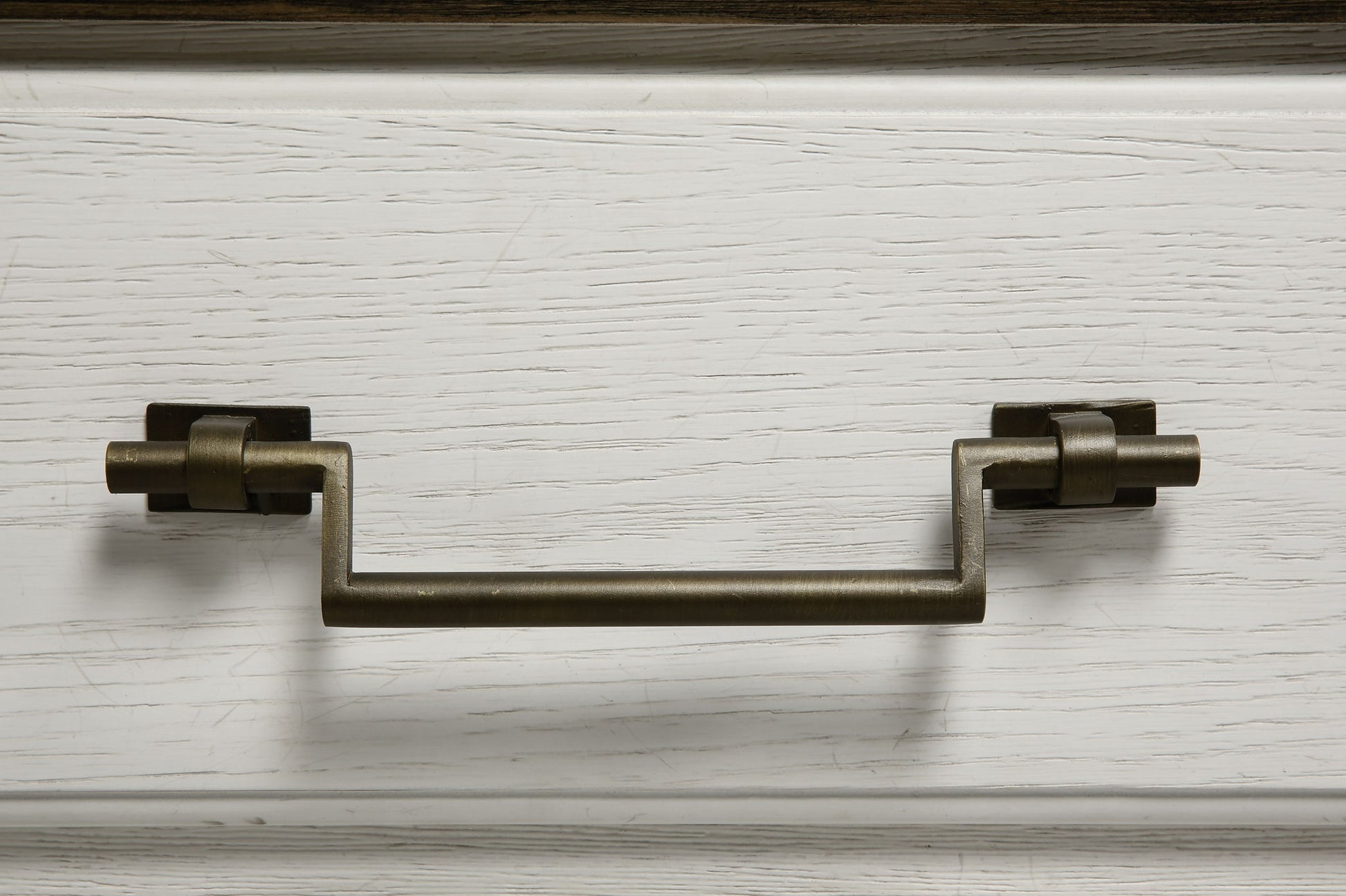 Pendleton - Server - White - Hornell Furniture Outlet