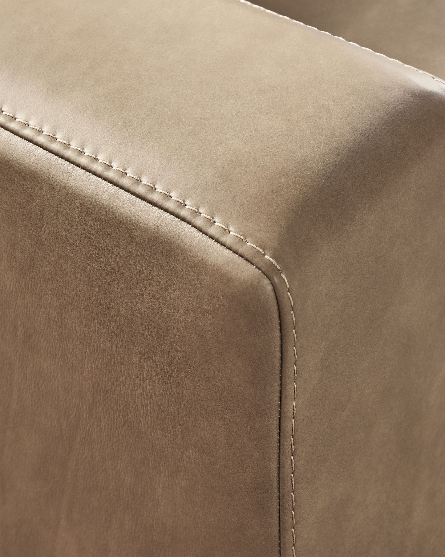 Veronella - Sectional - Hornell Furniture Outlet