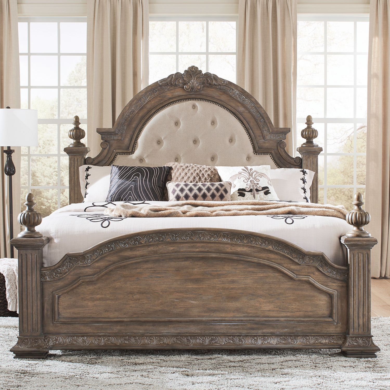 Carlisle Court - Poster Bed - Hornell Furniture Outlet