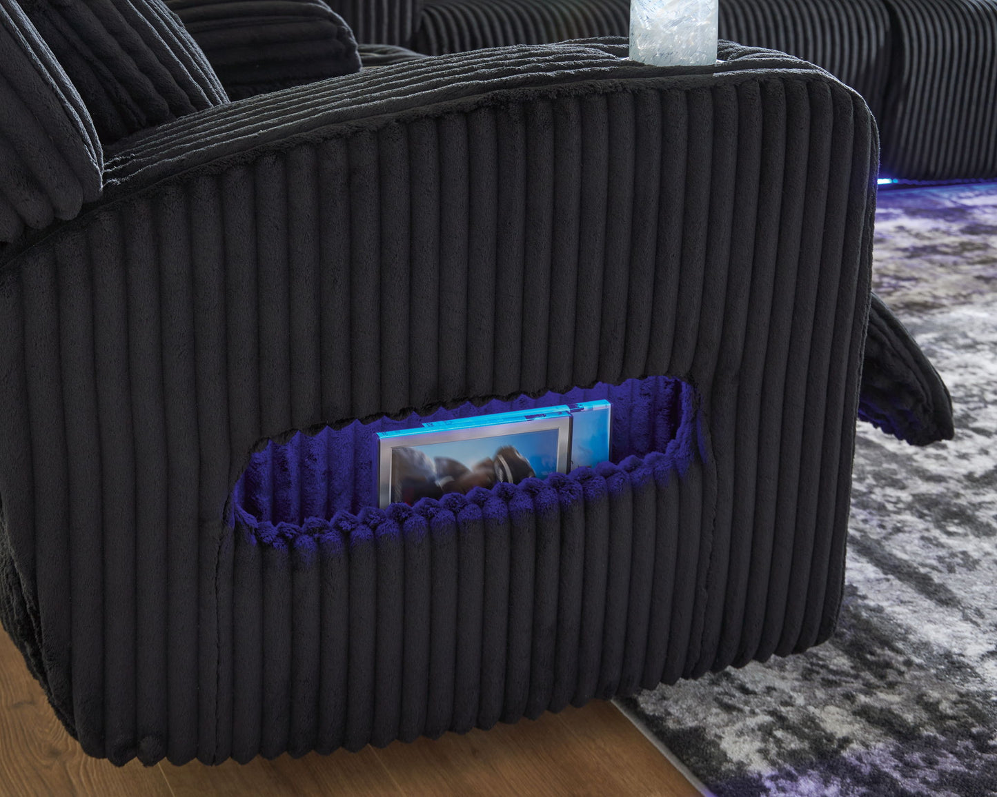 Forest Lake - Recliner With Adj Headrest - Hornell Furniture Outlet