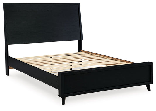 Danziar - Panel Bed - Hornell Furniture Outlet