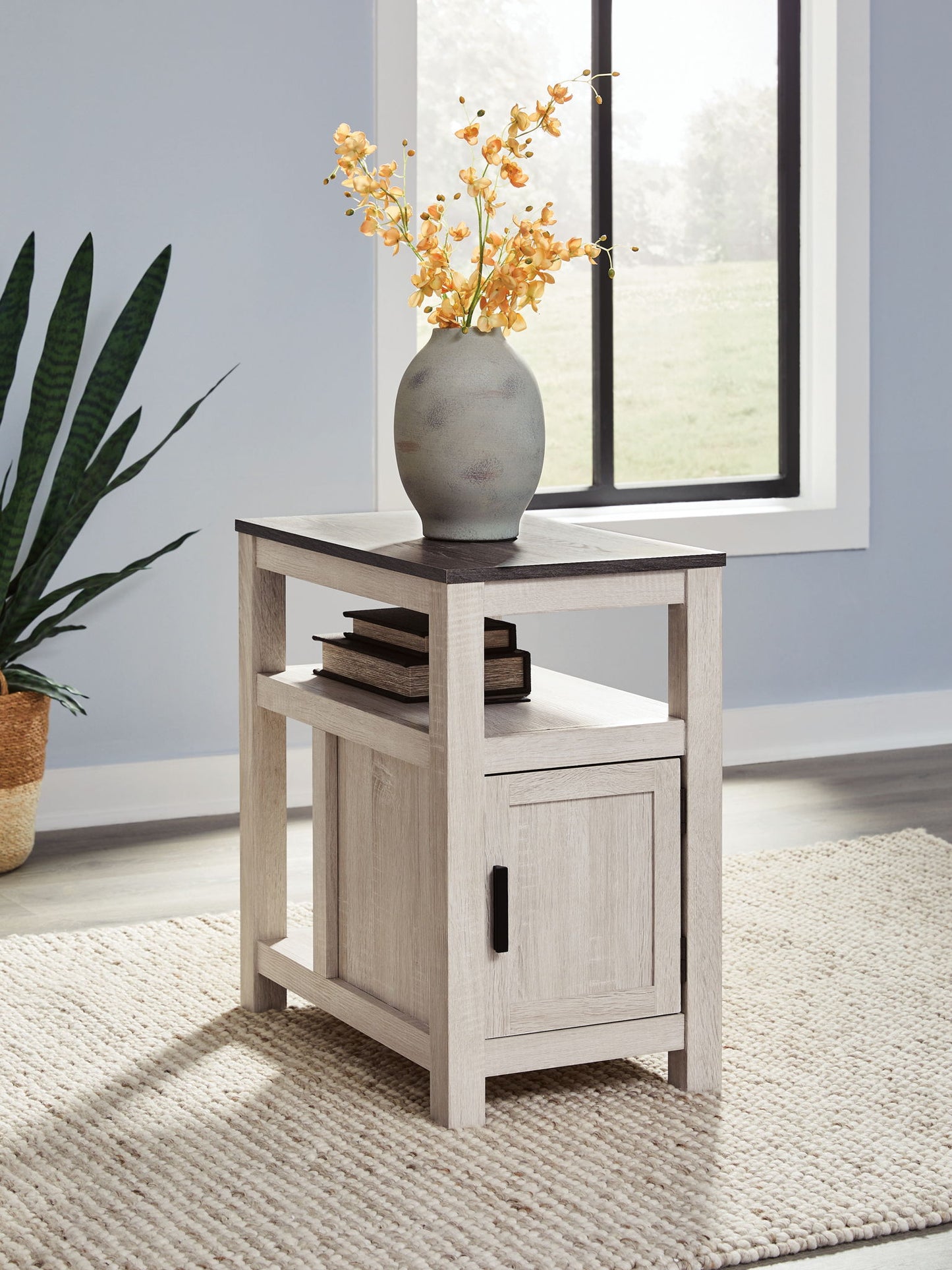 Fendenmore - Chair Side End Table - Hornell Furniture Outlet