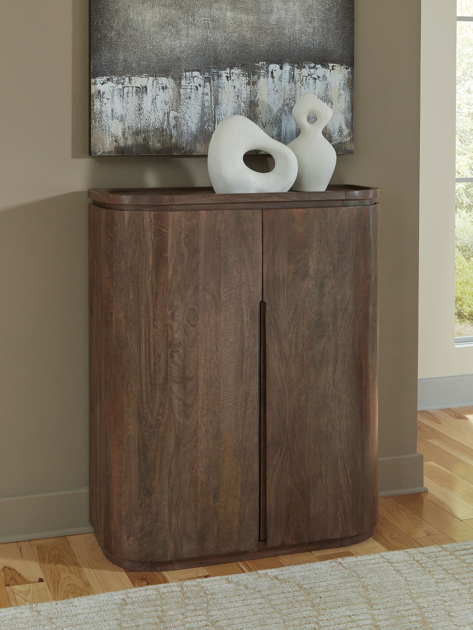 Landermont - Medium Brown - Bar Cabinet - Hornell Furniture Outlet