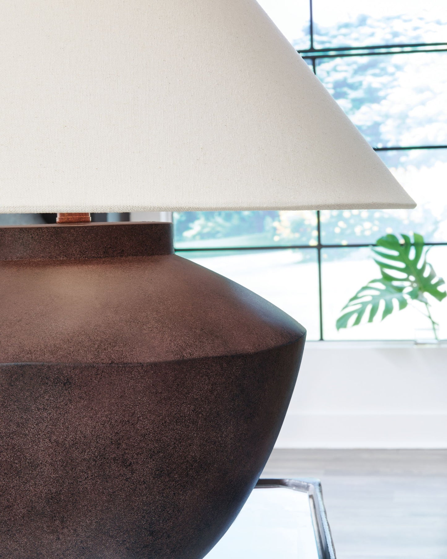 Honsworth - Antique Brown - Poly Table Lamp - Hornell Furniture Outlet