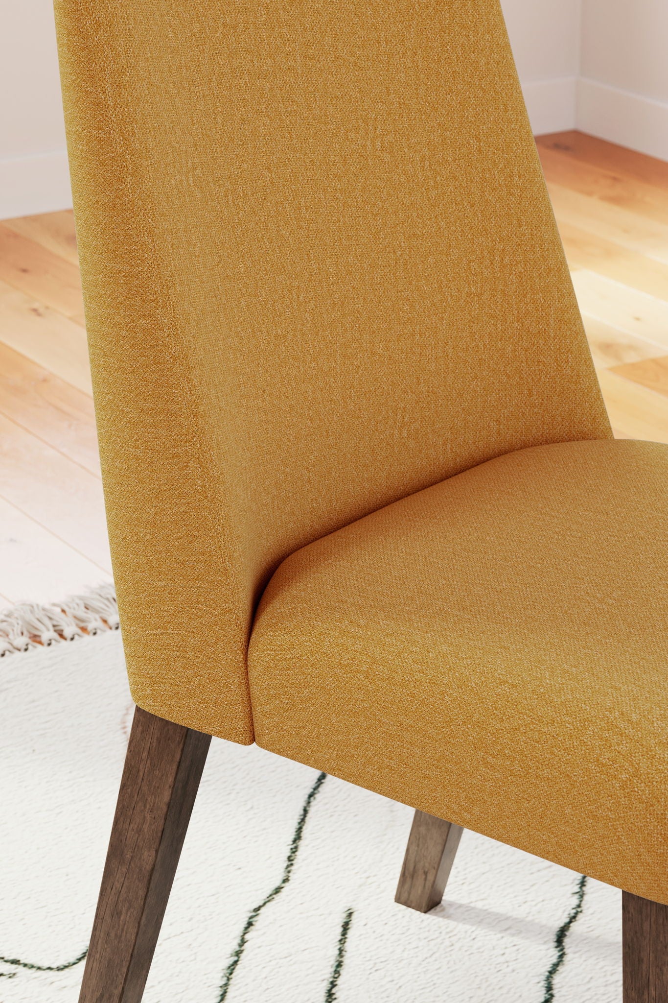 Lyncott - Dining Uph Side Chair (Set of 2) - Hornell Furniture Outlet