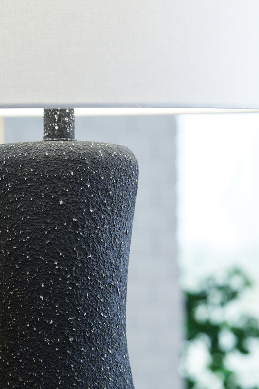 Maykins - Black - Metal Table Lamp - Hornell Furniture Outlet