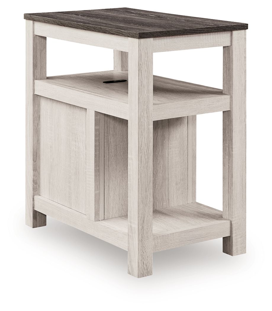 Fendenmore - Chair Side End Table - Hornell Furniture Outlet