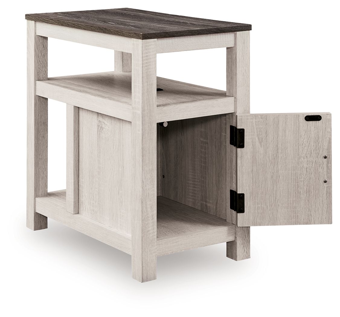 Fendenmore - Chair Side End Table - Hornell Furniture Outlet