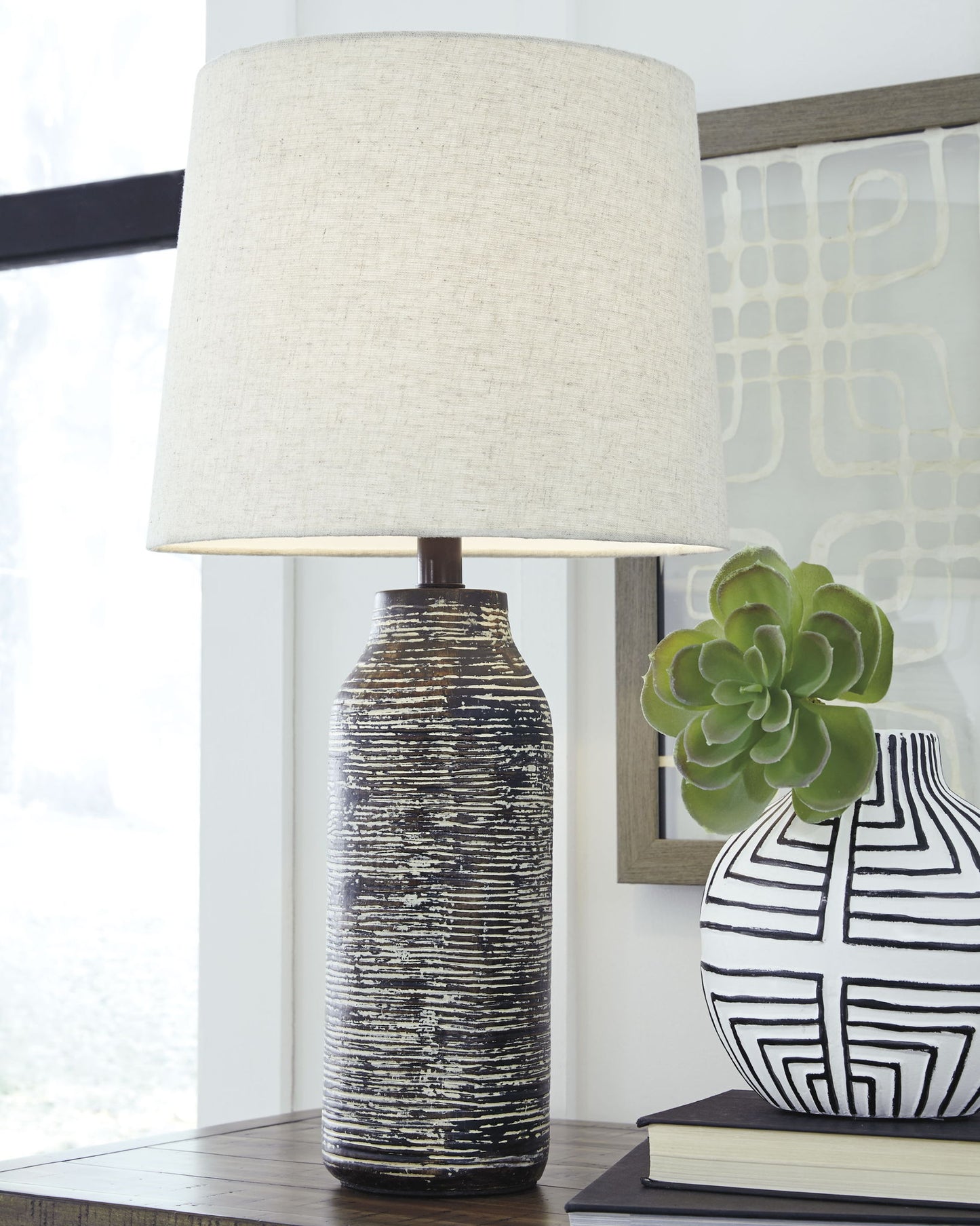 Mahima - Table Lamp - Hornell Furniture Outlet