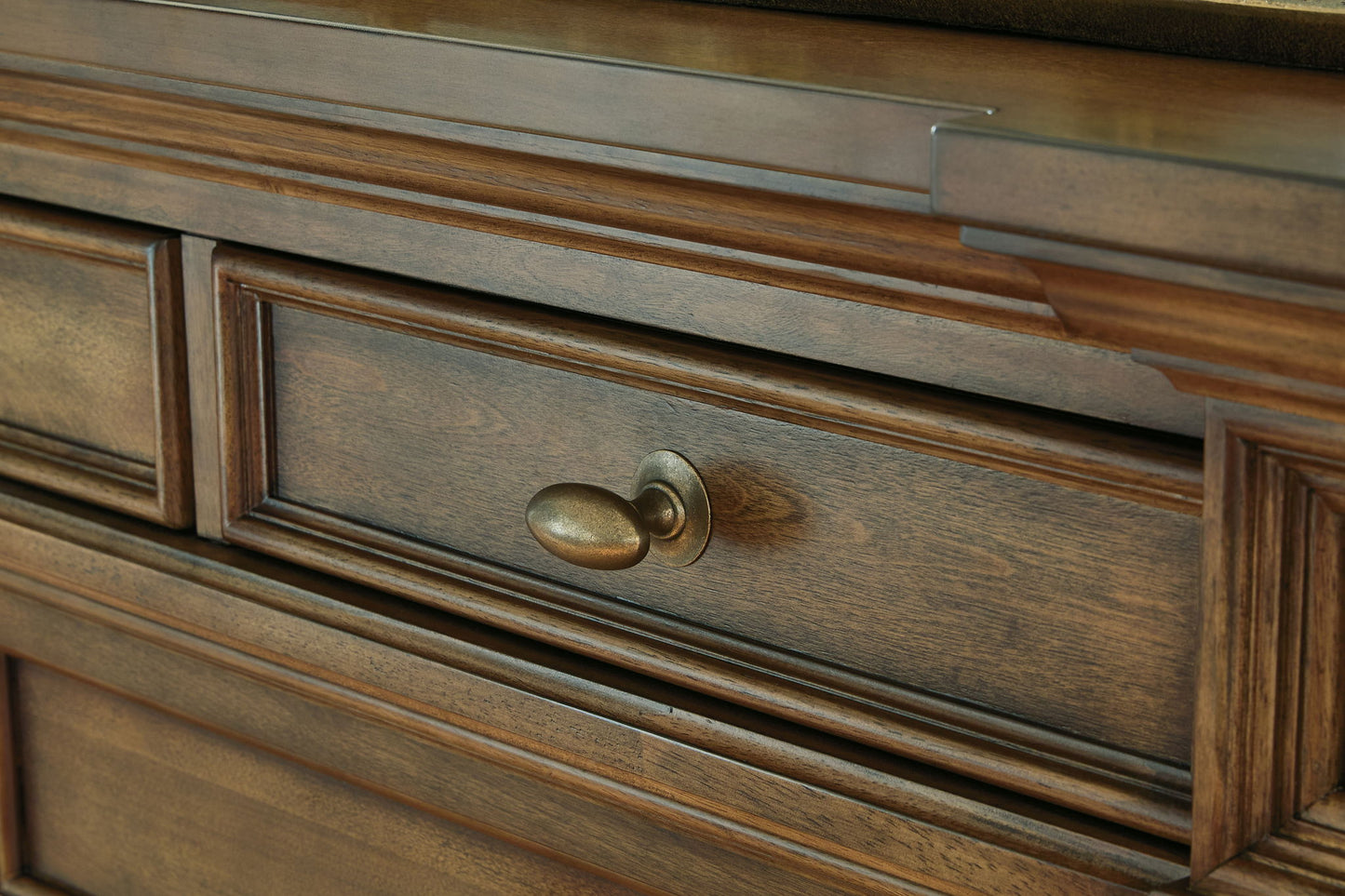 Frantanna - Dresser - Hornell Furniture Outlet