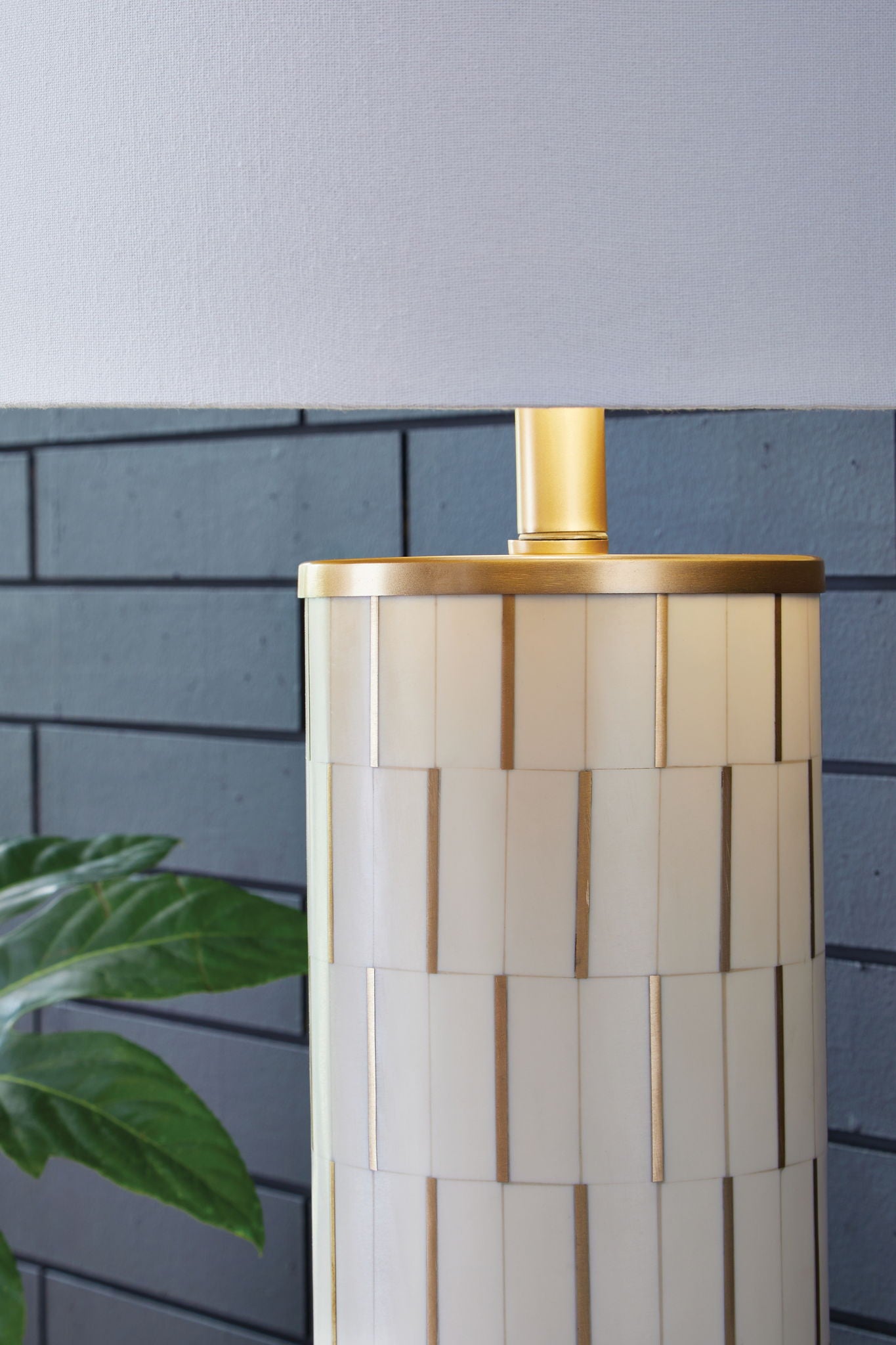 Faridworth - White / Gold Finish - Poly Table Lamp - Hornell Furniture Outlet