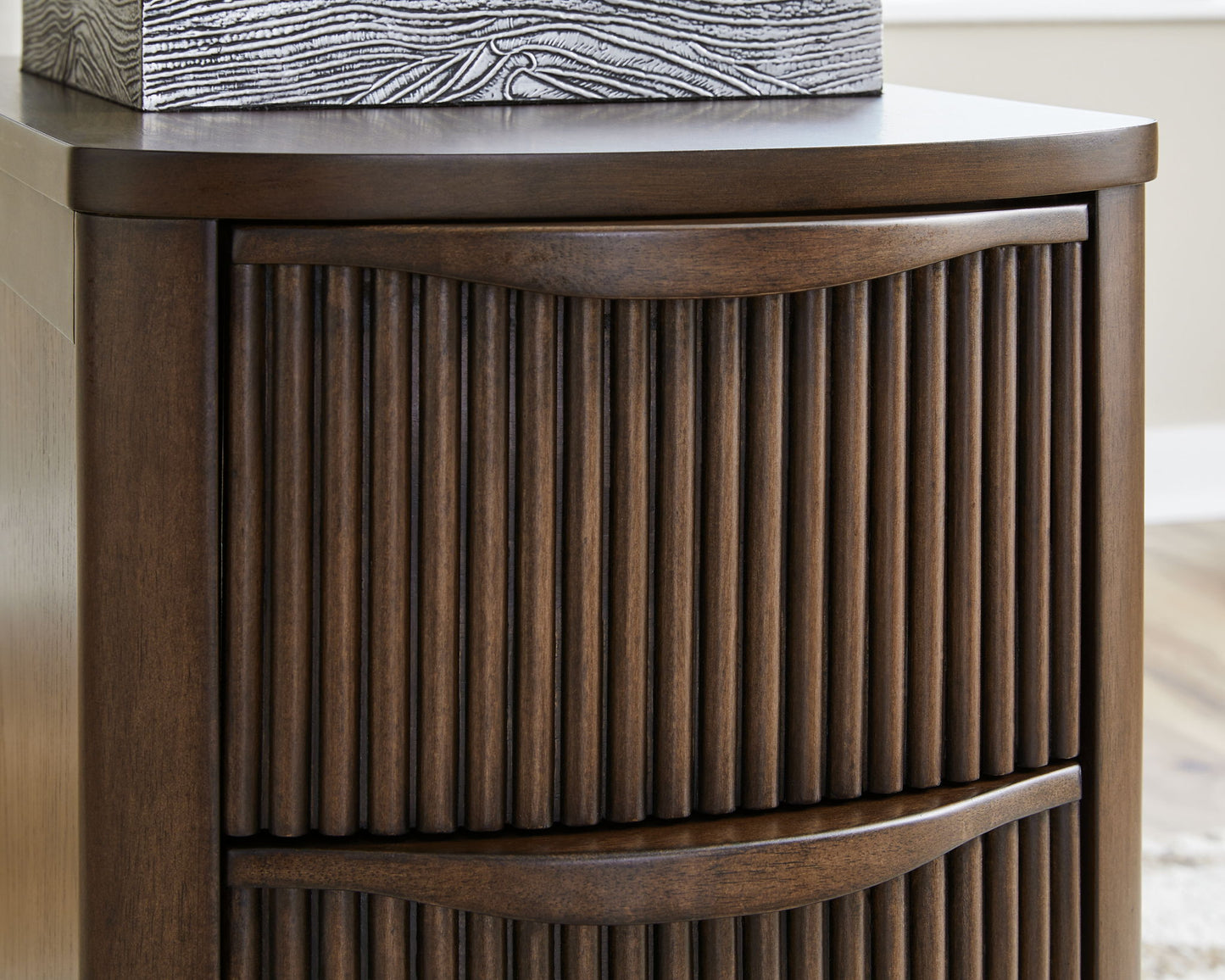 Camdill - Chair Side End Table - Hornell Furniture Outlet