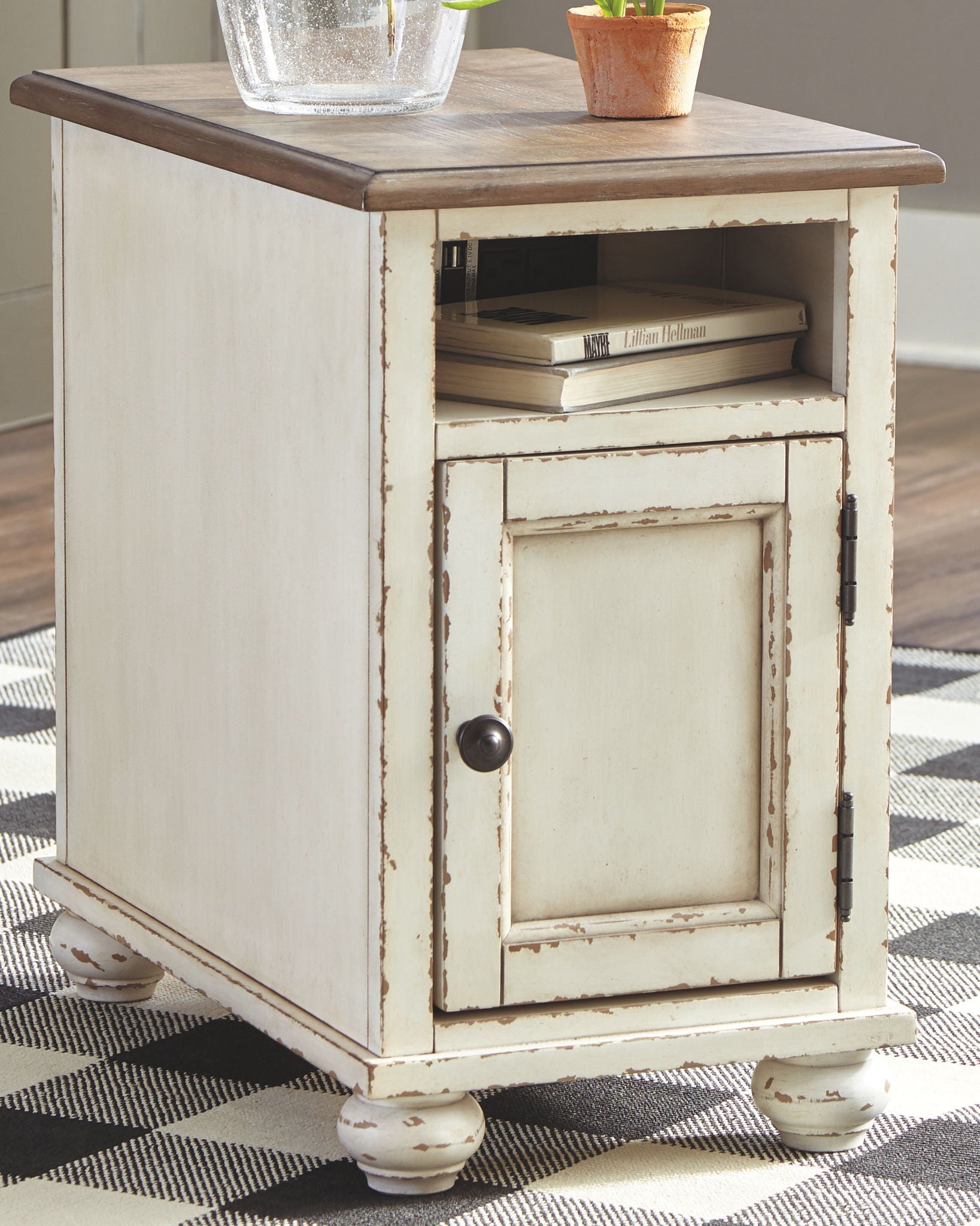 Realyn - White / Brown - Chair Side End Table - AC / USB - Hornell Furniture Outlet