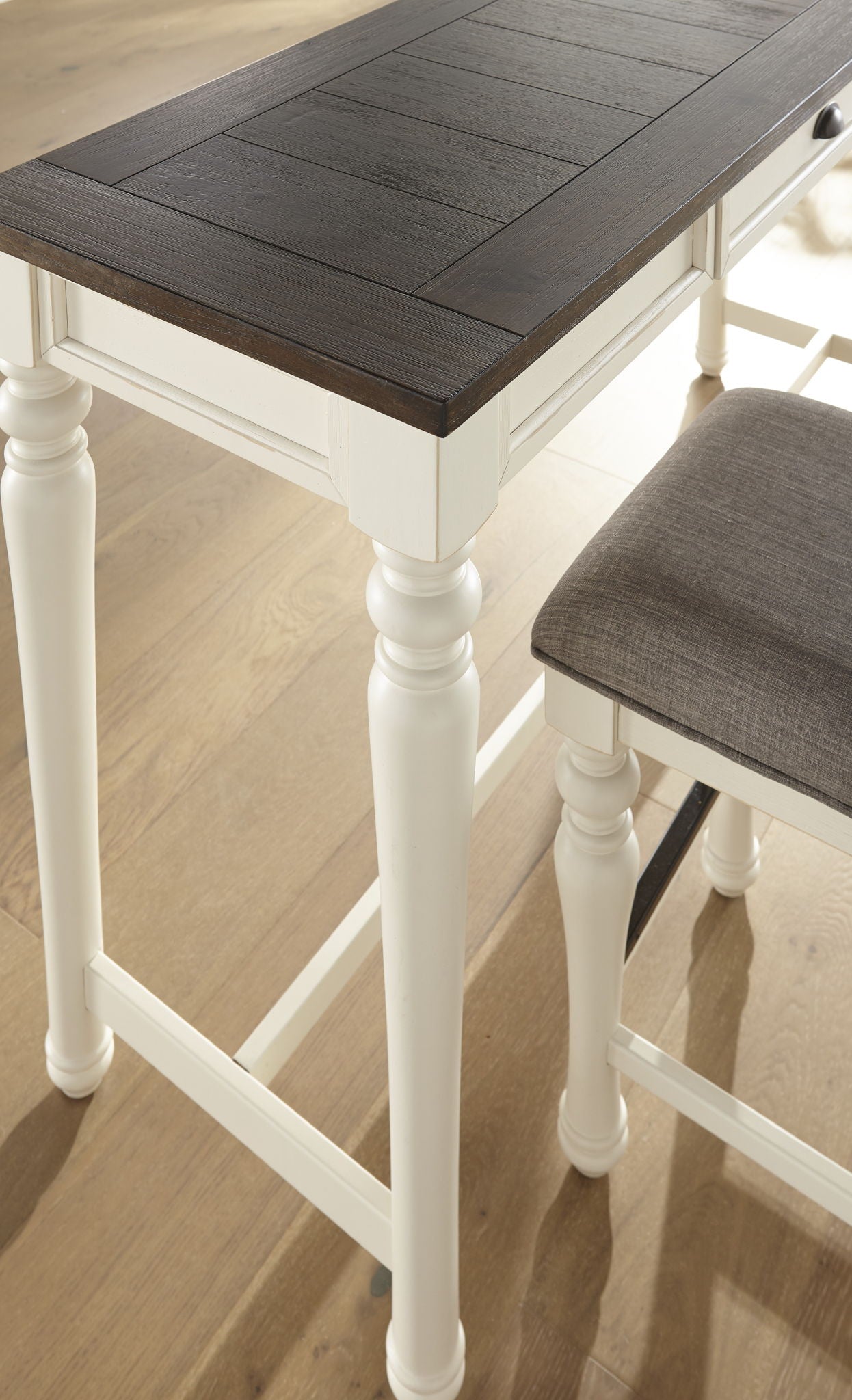 Joanna - 4 Piece Bar Set - White - Hornell Furniture Outlet