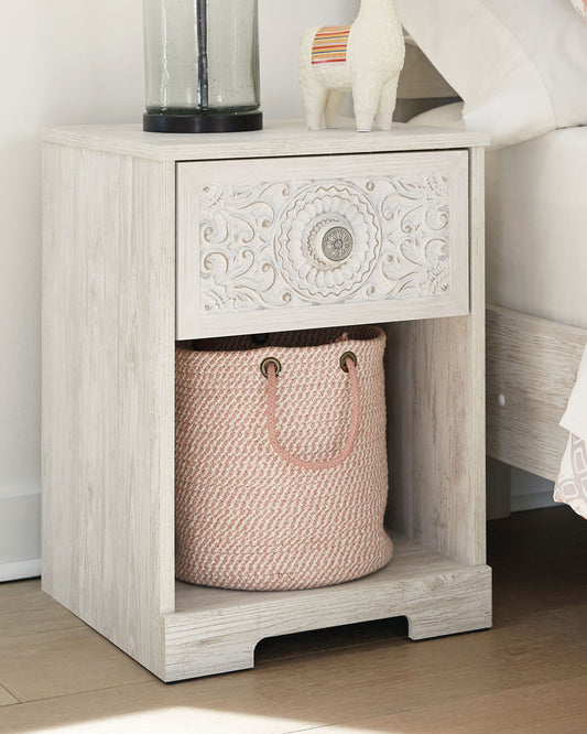 Paxberry - One Drawer Night Stand - Whitewash - Hornell Furniture Outlet