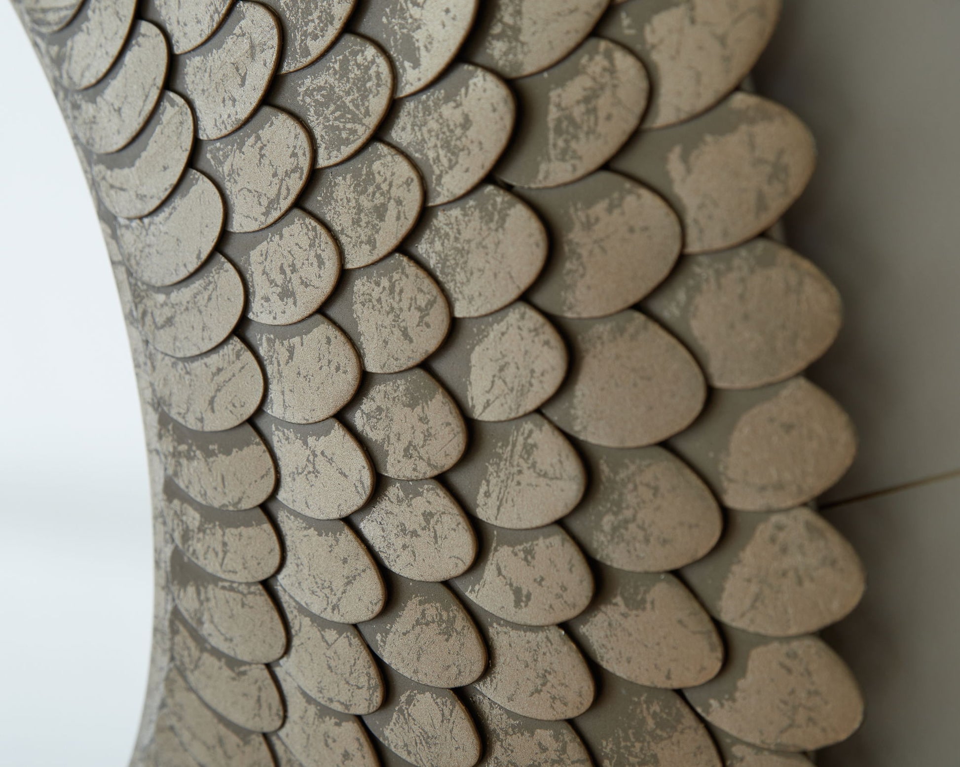 Wrightmund - Champagne Finish - Accent Mirror - Hornell Furniture Outlet