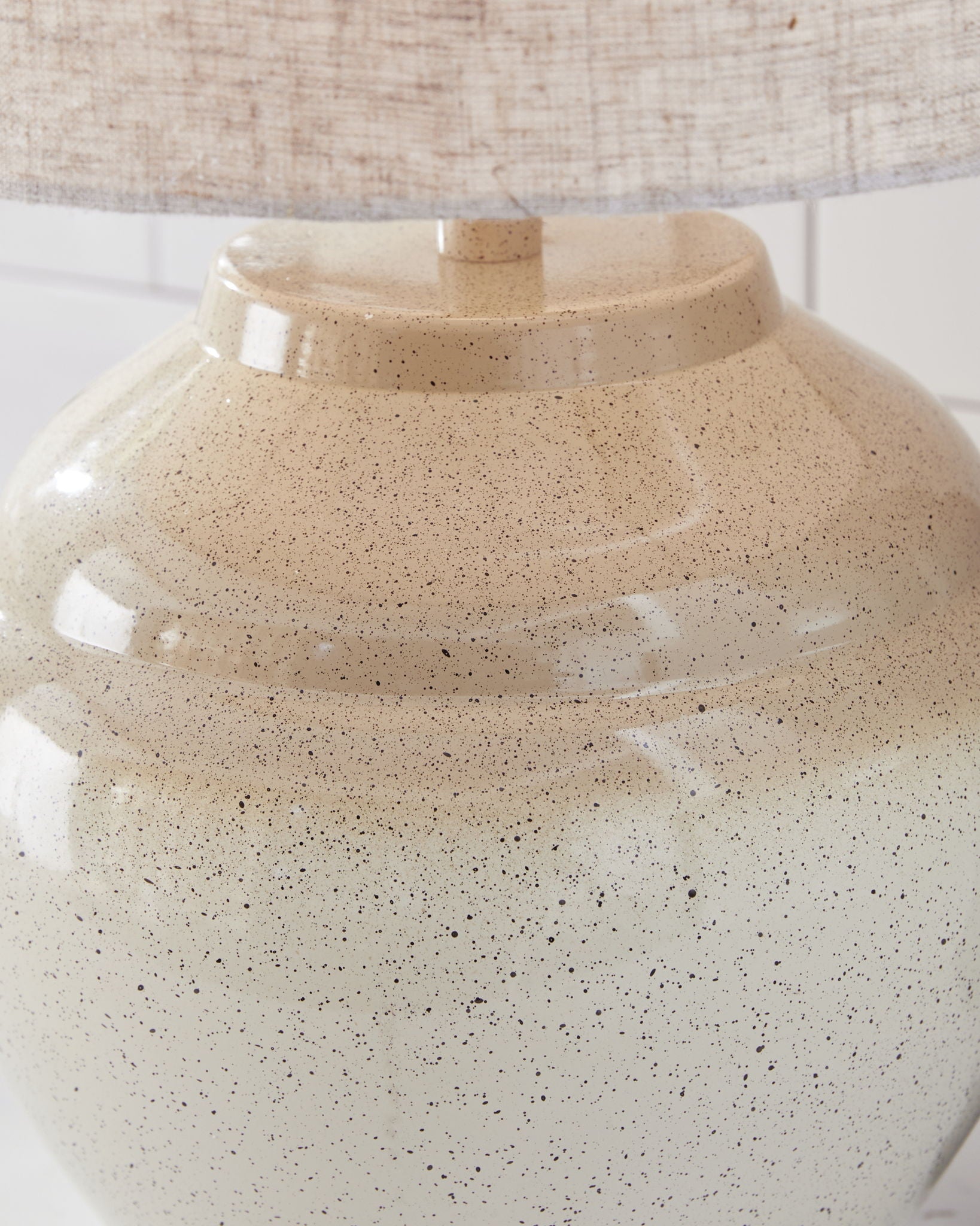 Waldish - Cream / Beige - Metal Table Lamp - Hornell Furniture Outlet