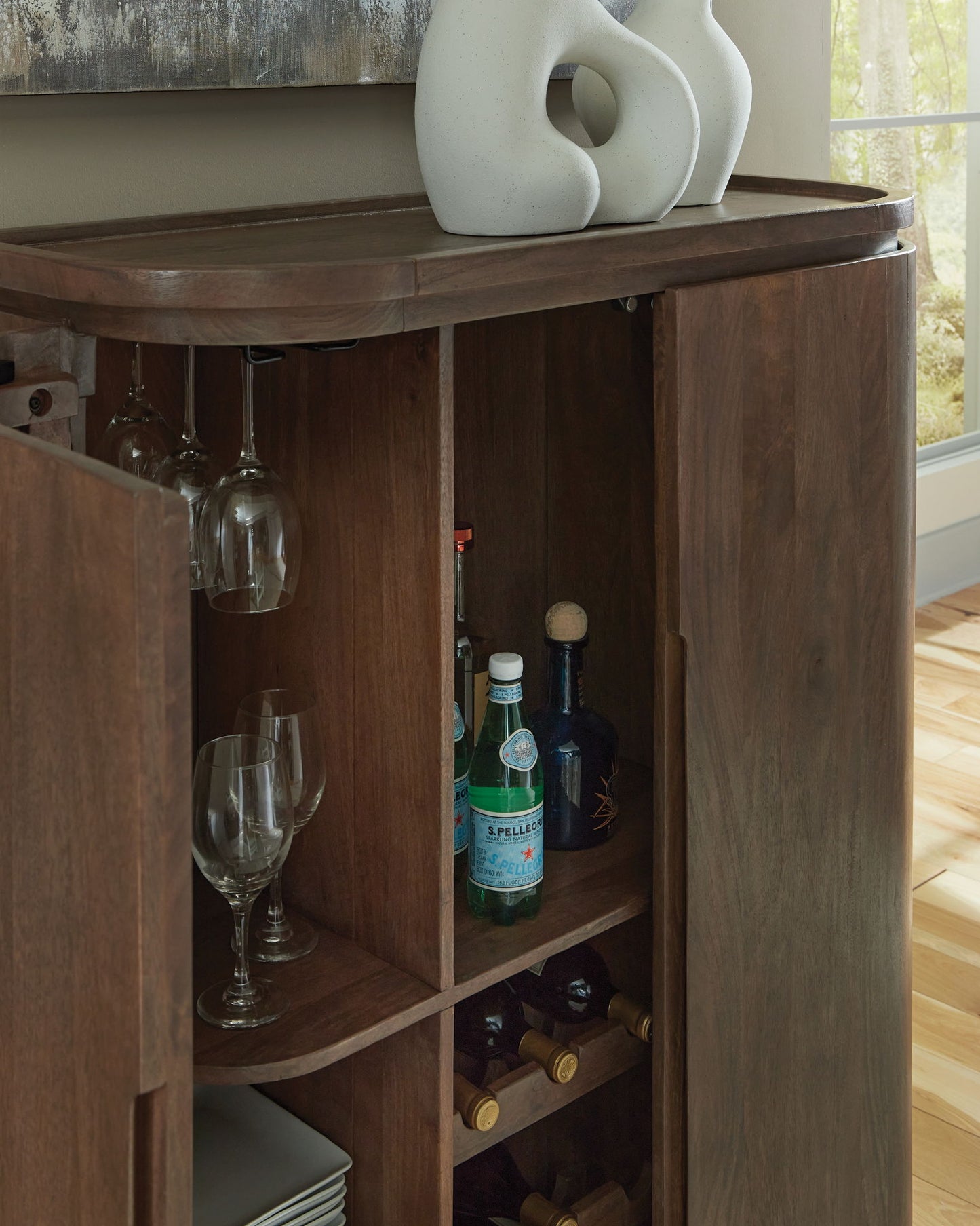 Landermont - Medium Brown - Bar Cabinet - Hornell Furniture Outlet