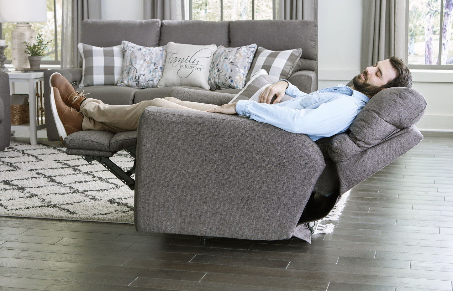 Searsport - Power Headrest Reclining Loveseat - Hornell Furniture Outlet