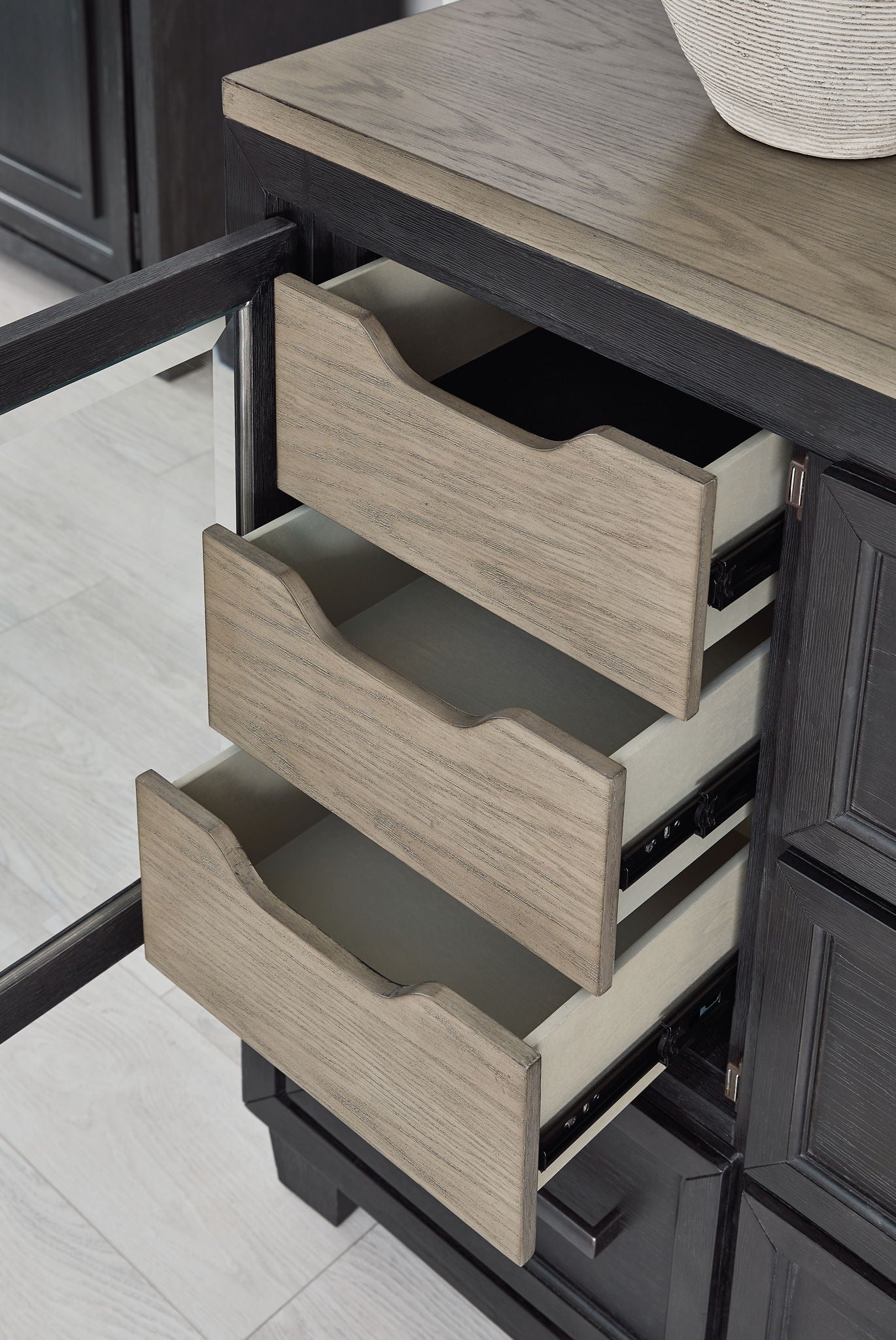 Foyland - Bedroom Set - Hornell Furniture Outlet