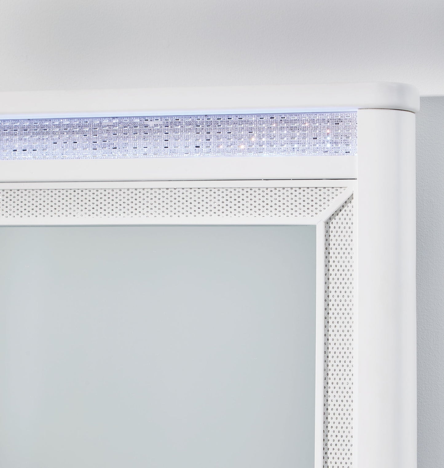Chalanna - White - Dresser And Mirror - Hornell Furniture Outlet