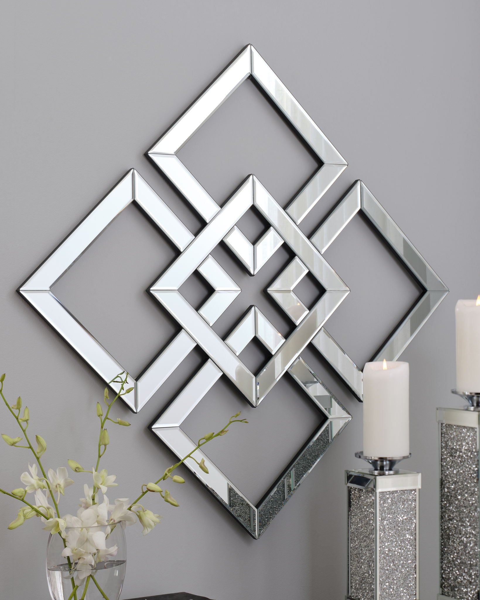 Quinnley - Metallic - Accent Mirror - Hornell Furniture Outlet