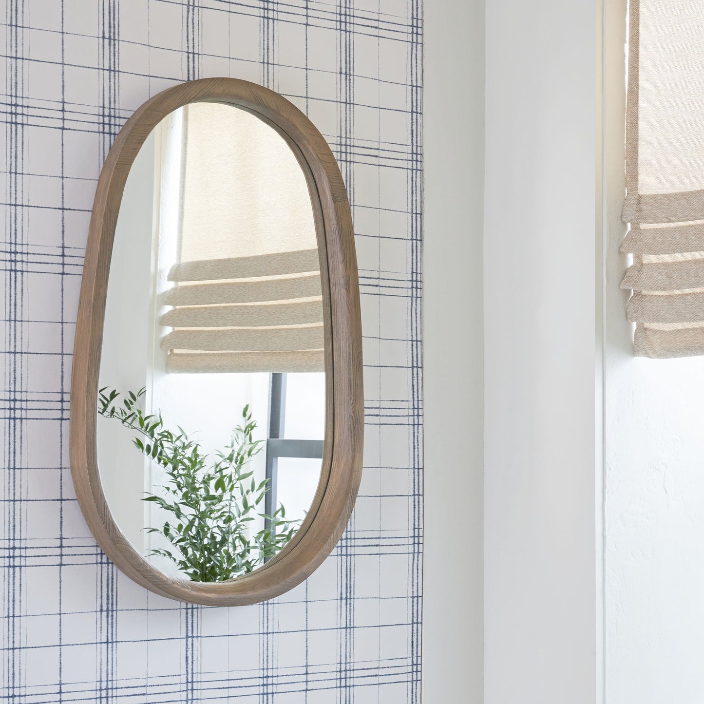 Aarilynn - Antique Brown - Accent Mirror - Hornell Furniture Outlet