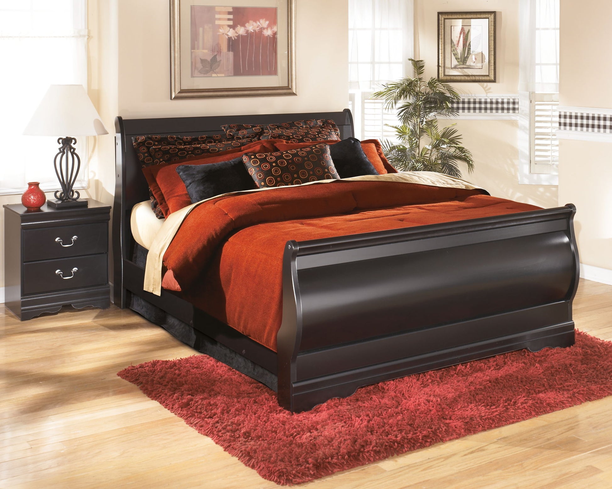 Huey Vineyard - Bedroom Set - Hornell Furniture Outlet