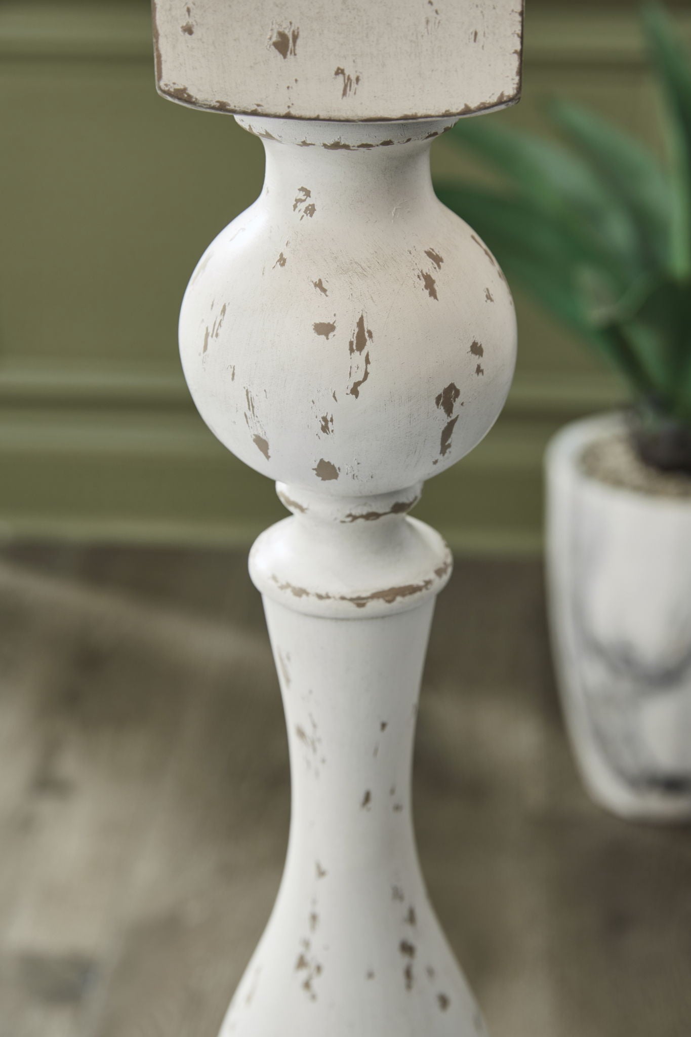 Madsbrook - Poly Lamp - Hornell Furniture Outlet