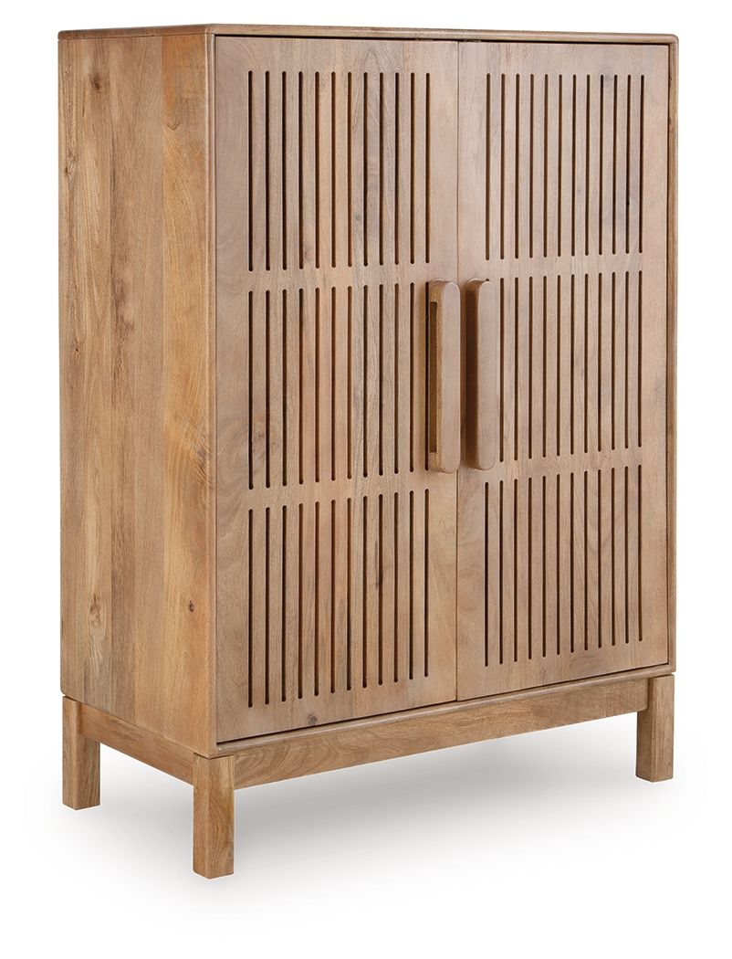 Pellamour - Natural Brown - Bar Cabinet - Hornell Furniture Outlet