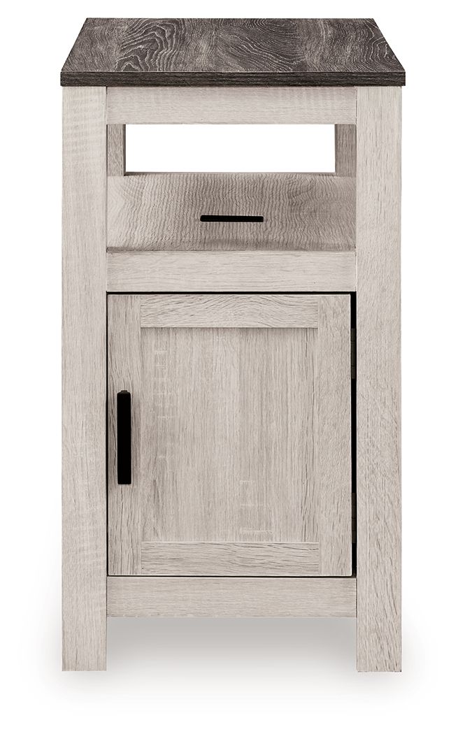 Fendenmore - Chair Side End Table - Hornell Furniture Outlet