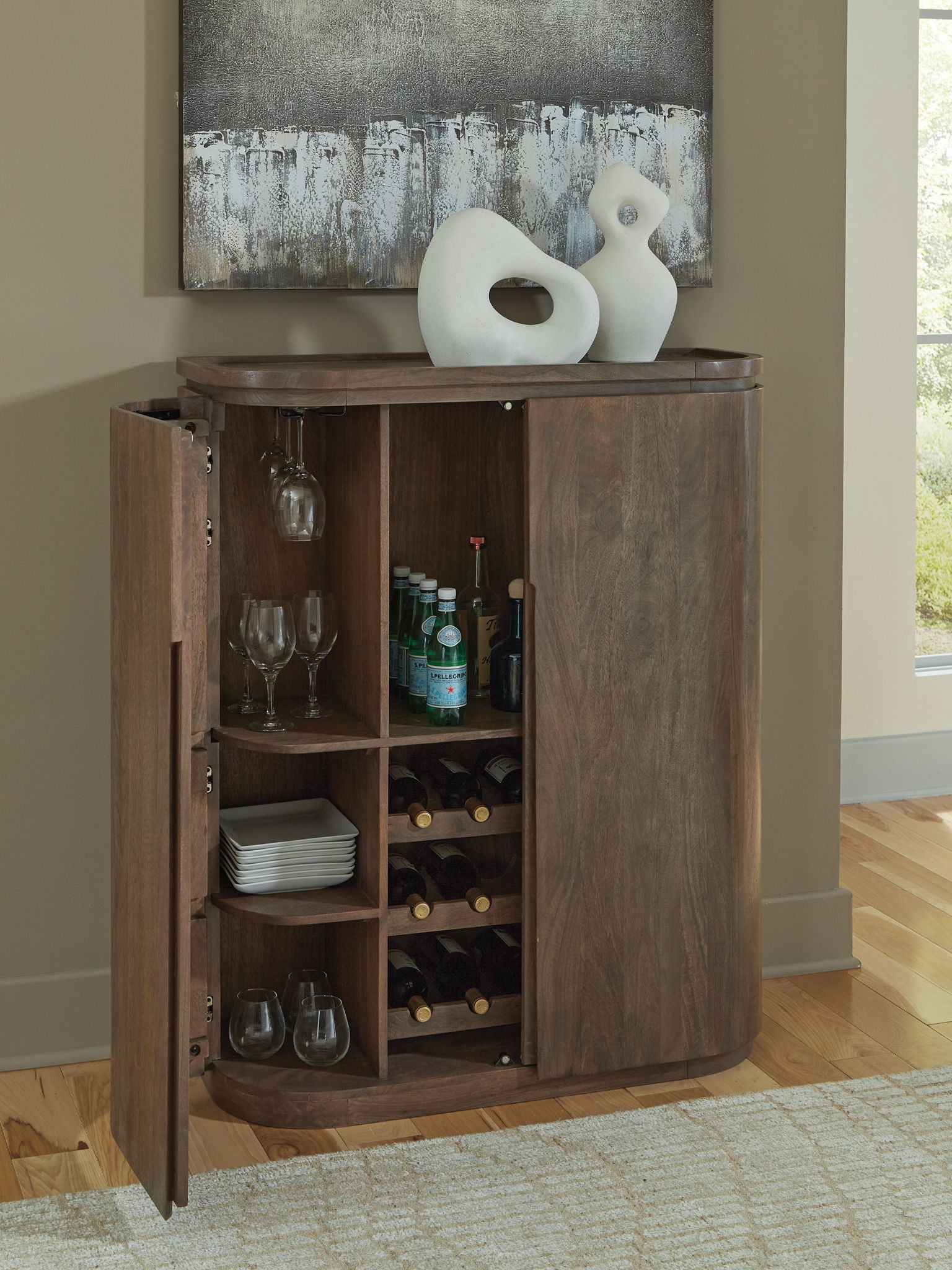 Landermont - Medium Brown - Bar Cabinet - Hornell Furniture Outlet