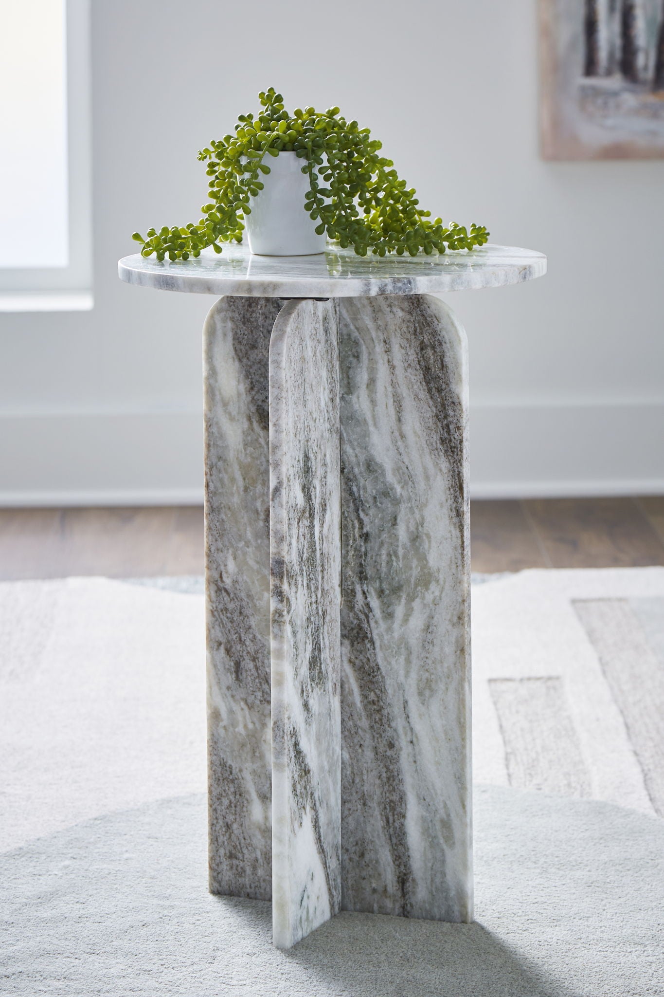 Keithwell - Gray - Round Accent Table - Hornell Furniture Outlet