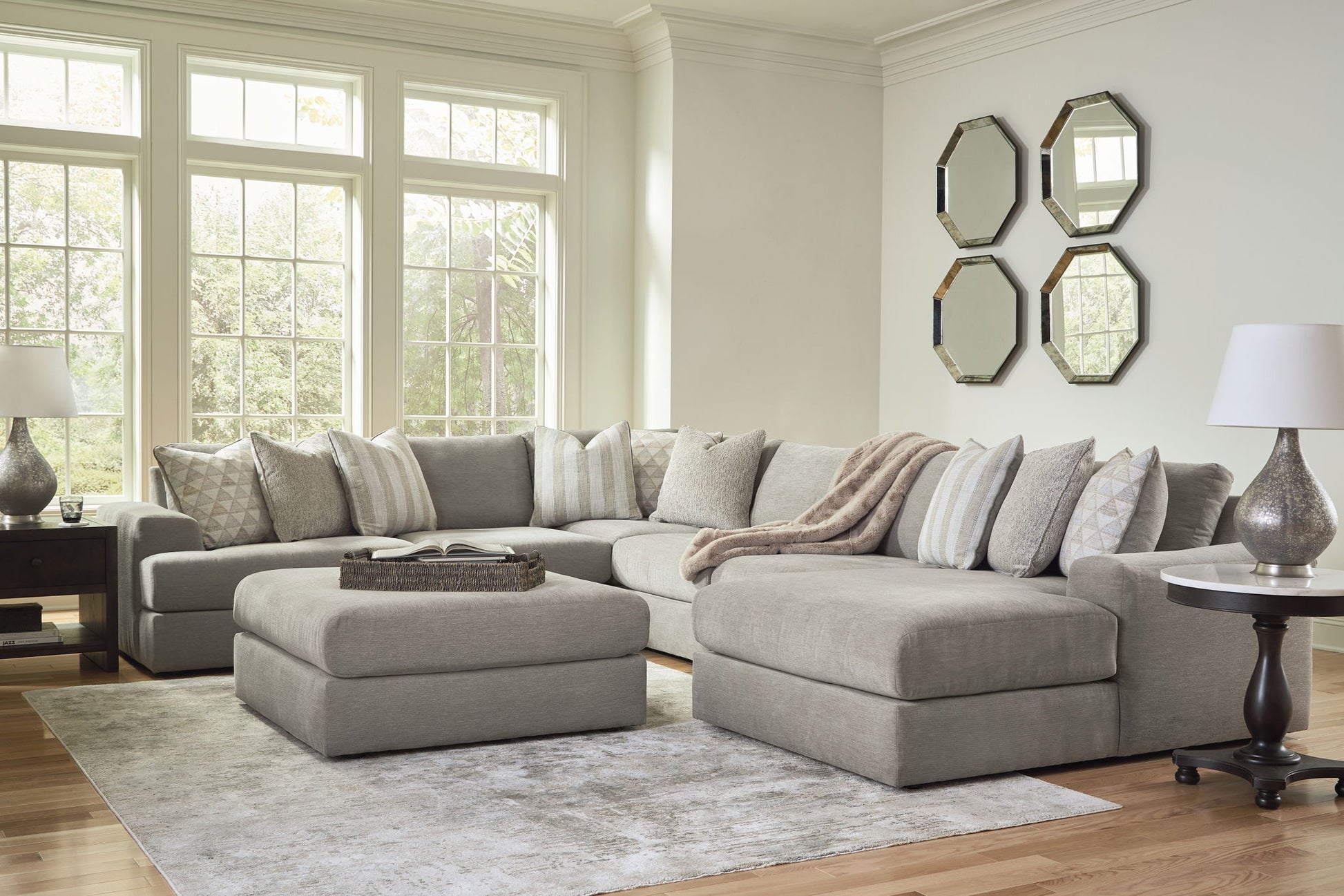 Avaliyah - Living Room Set - Hornell Furniture Outlet