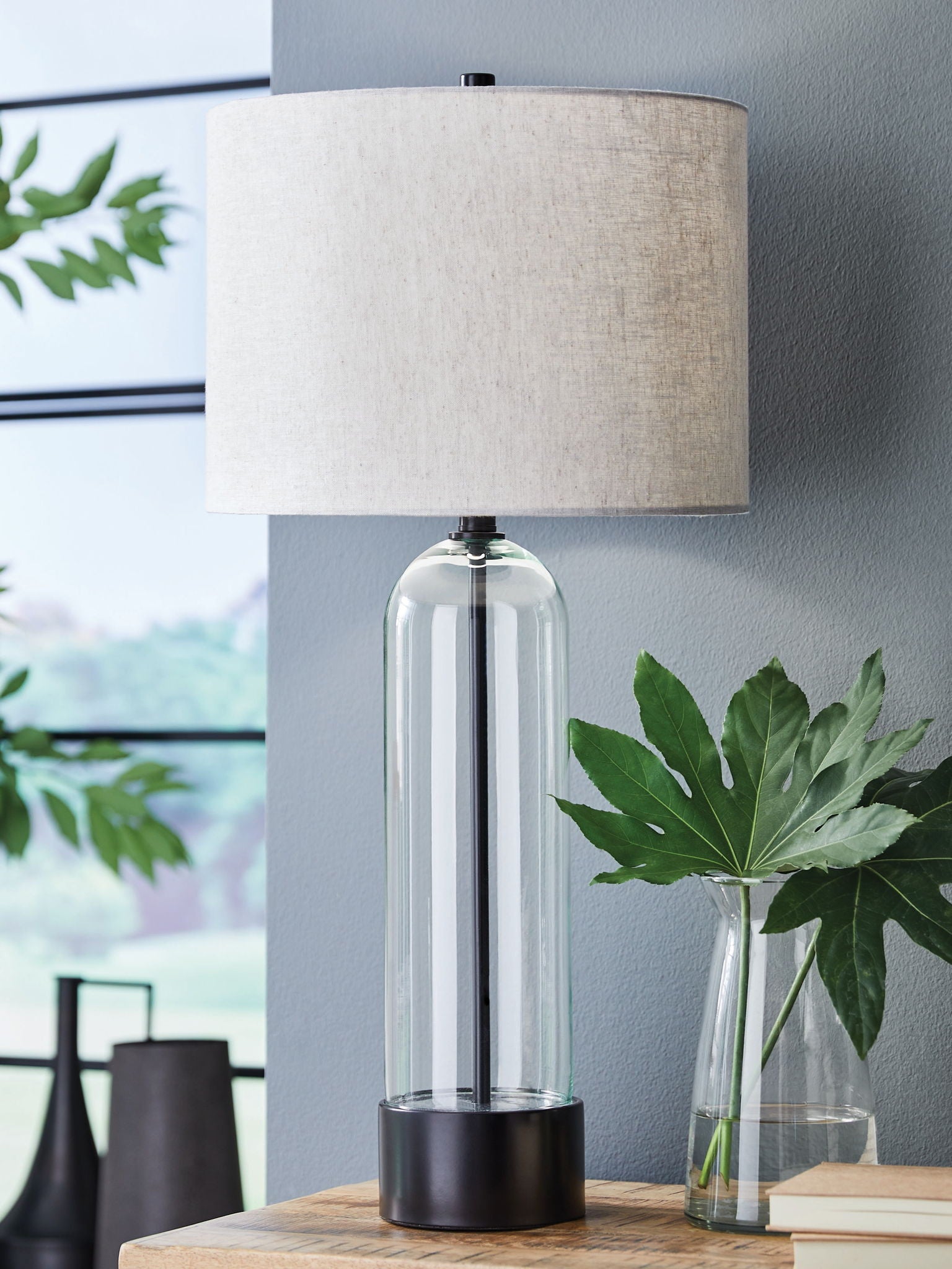 Kerrbrook - Clear / Black - Glass Table Lamp - Hornell Furniture Outlet