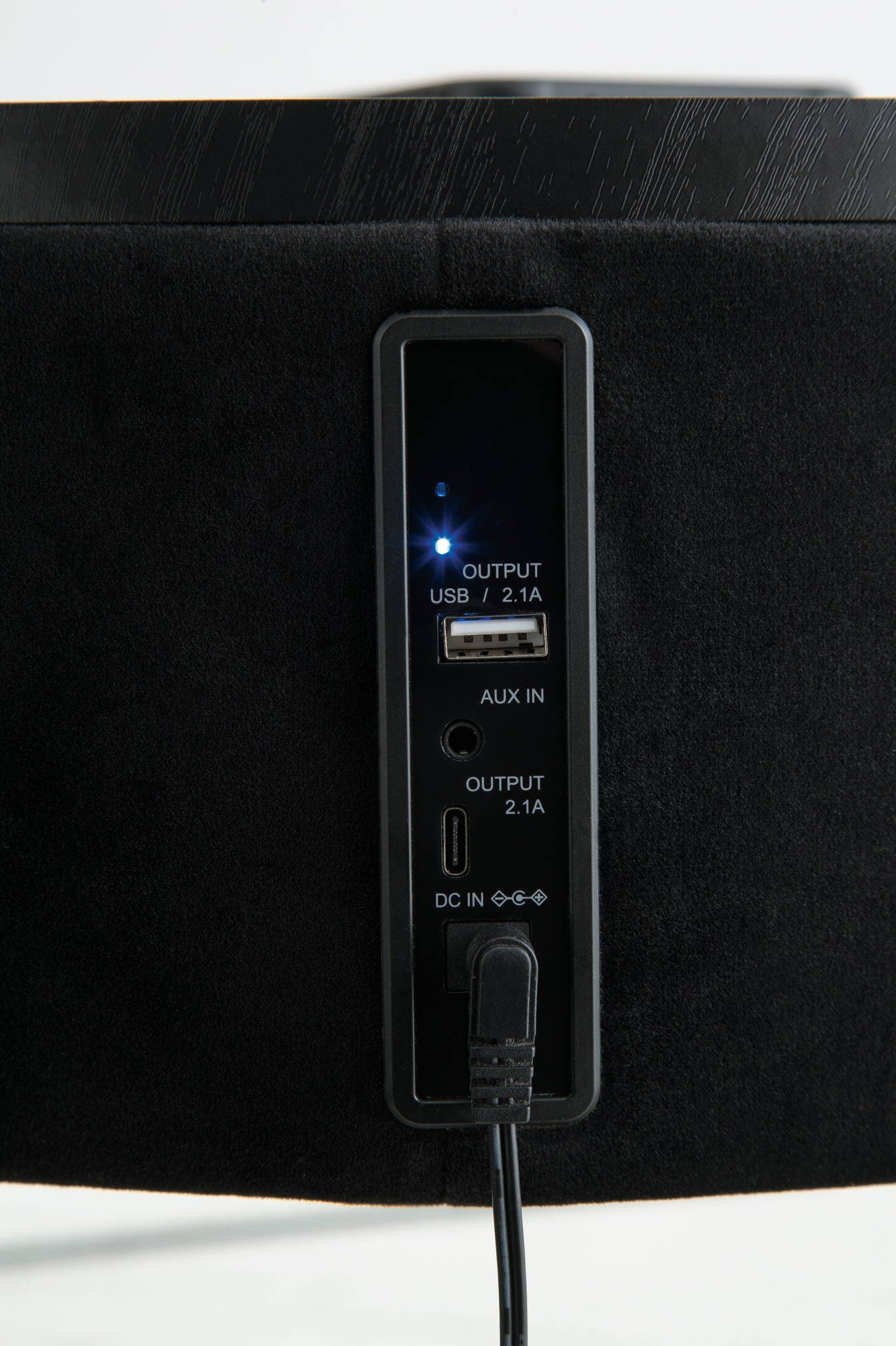 Nedman - Black / Gold Finish - Accent Table With Speaker - Hornell Furniture Outlet