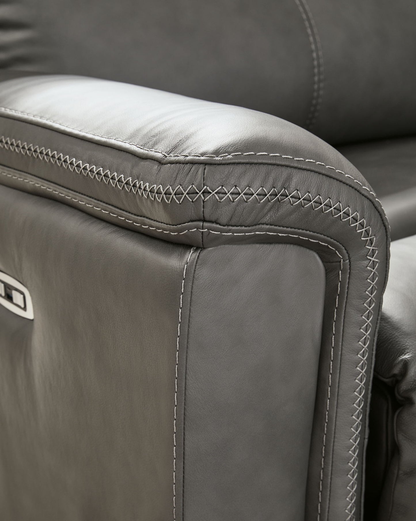 Bleckley - Reclining Sectional - Hornell Furniture Outlet