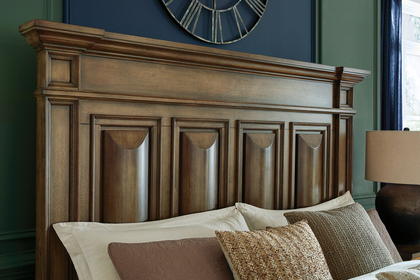 Frantanna - Panel Bed - Hornell Furniture Outlet