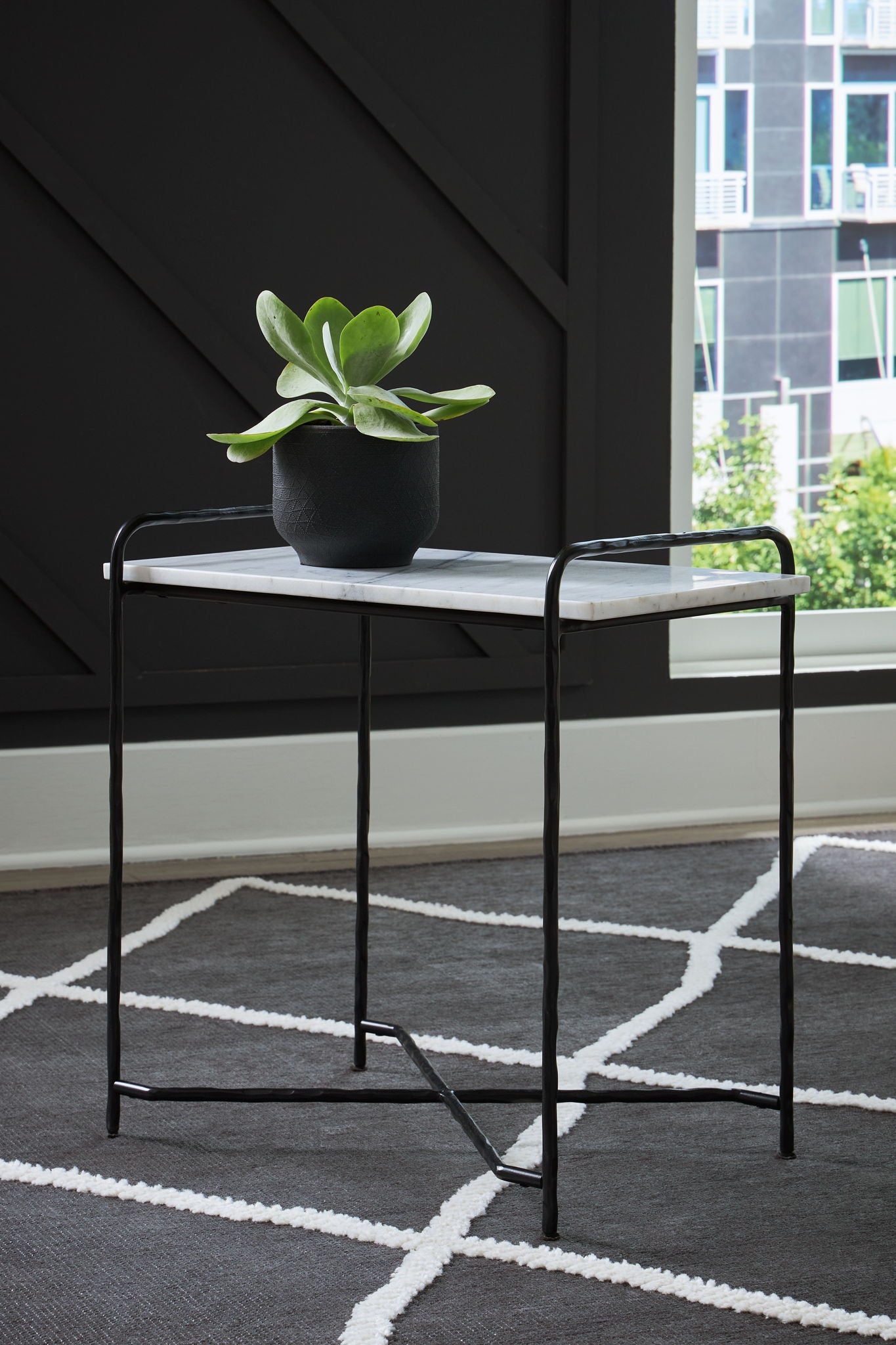 Ashber - White / Black - Accent Table - Hornell Furniture Outlet