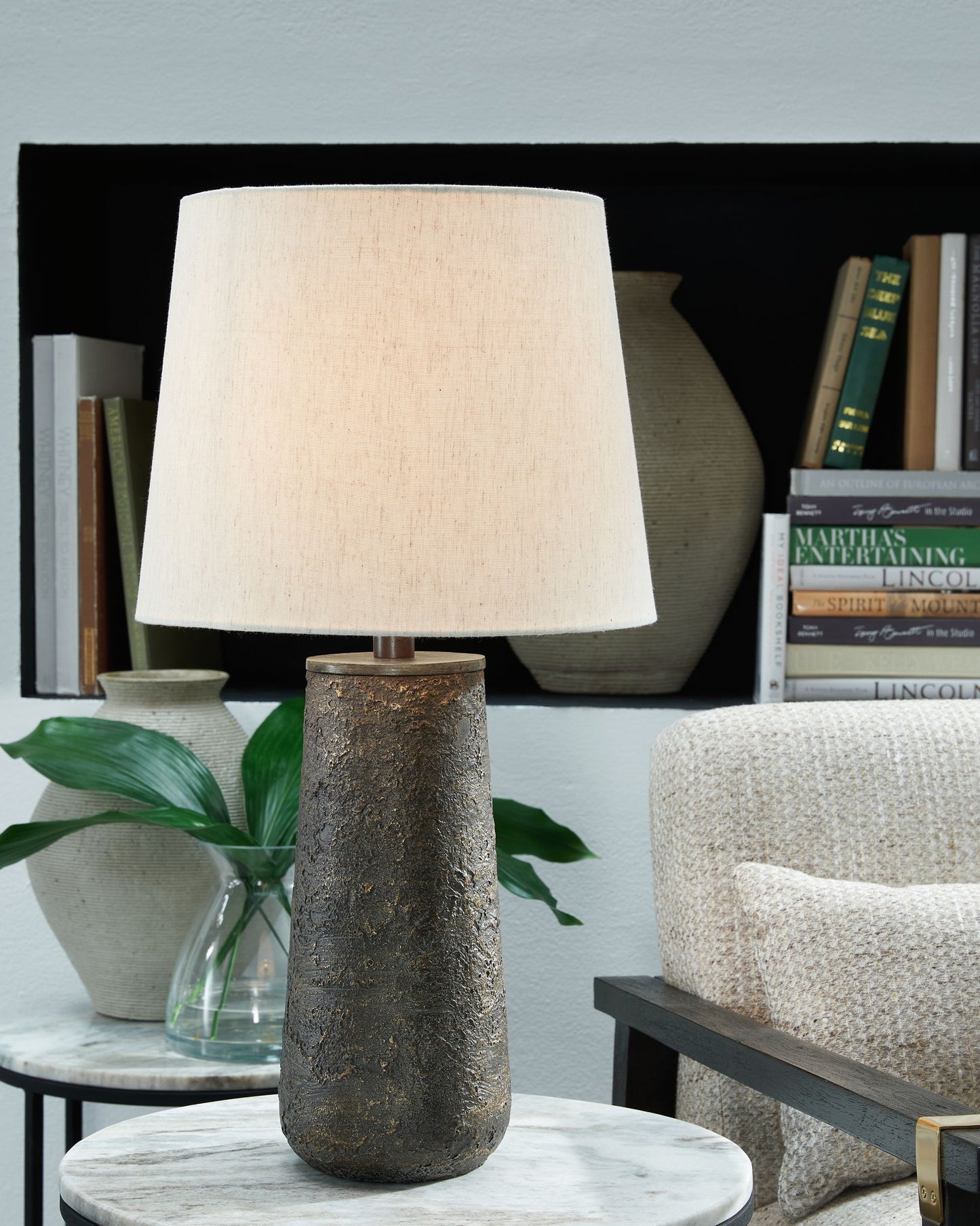 Chaston - Metal Table Lamp (Set of 2) - Hornell Furniture Outlet