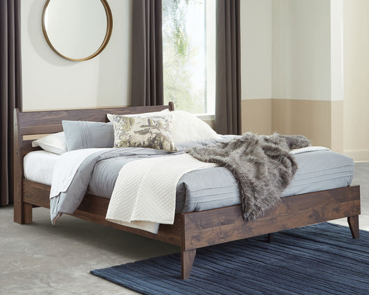 Calverson - Panel Platform Bed - Hornell Furniture Outlet