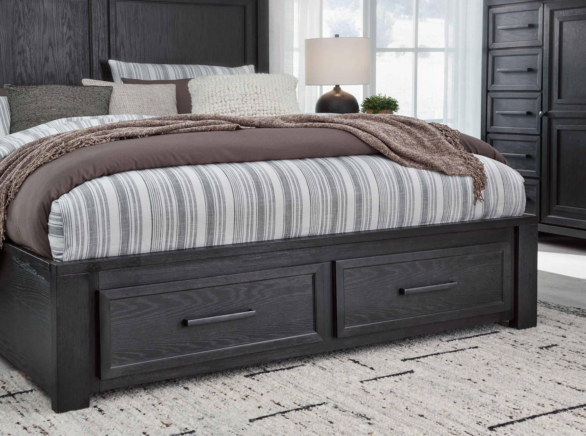 Foyland - Bedroom Set - Hornell Furniture Outlet