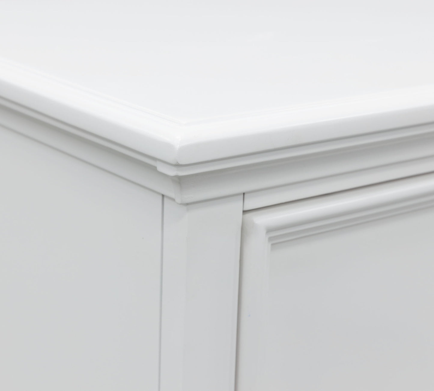 Fortman - White - Five Drawer Chest - Hornell Furniture Outlet