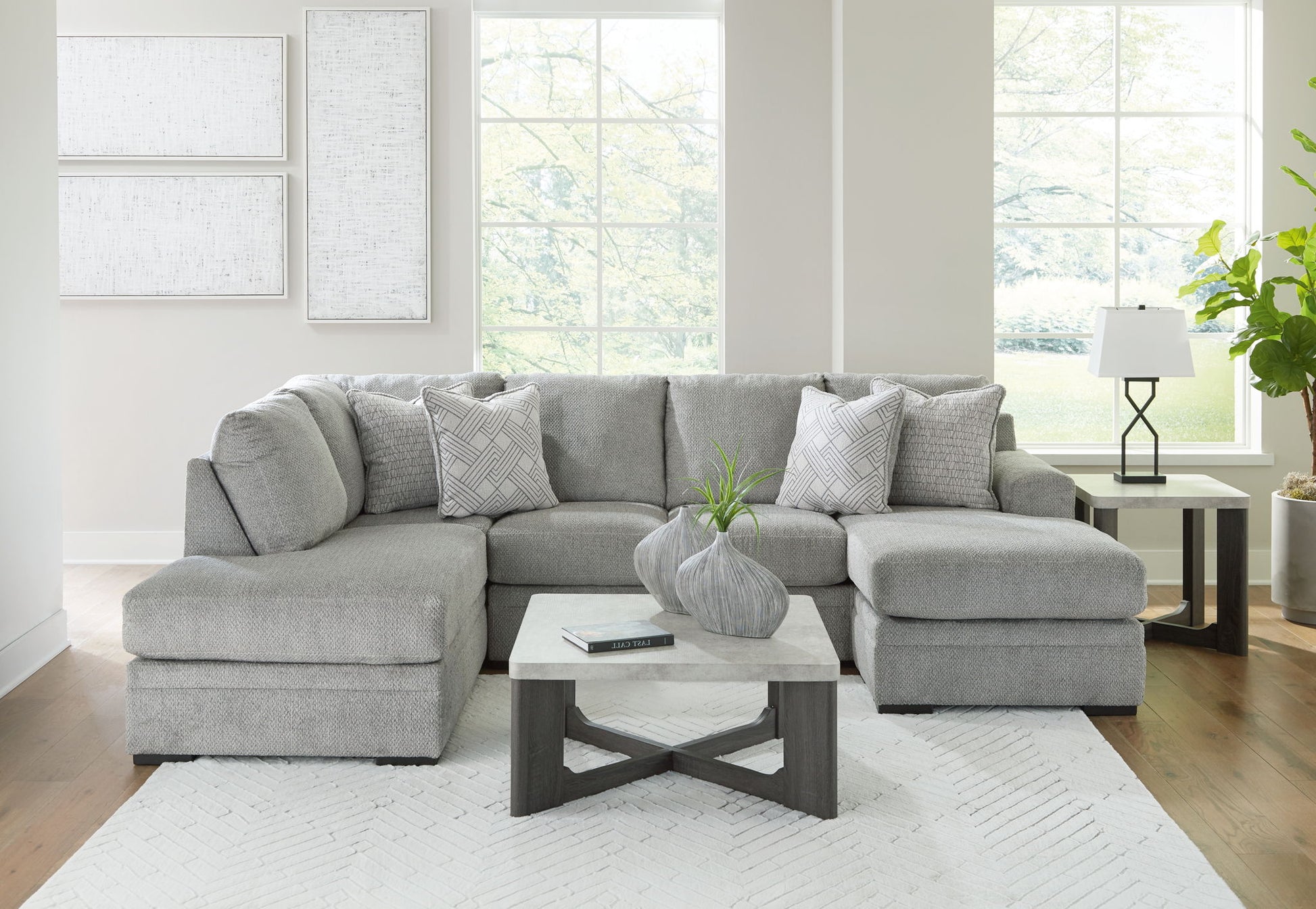 Casselbury - Sectional - Hornell Furniture Outlet