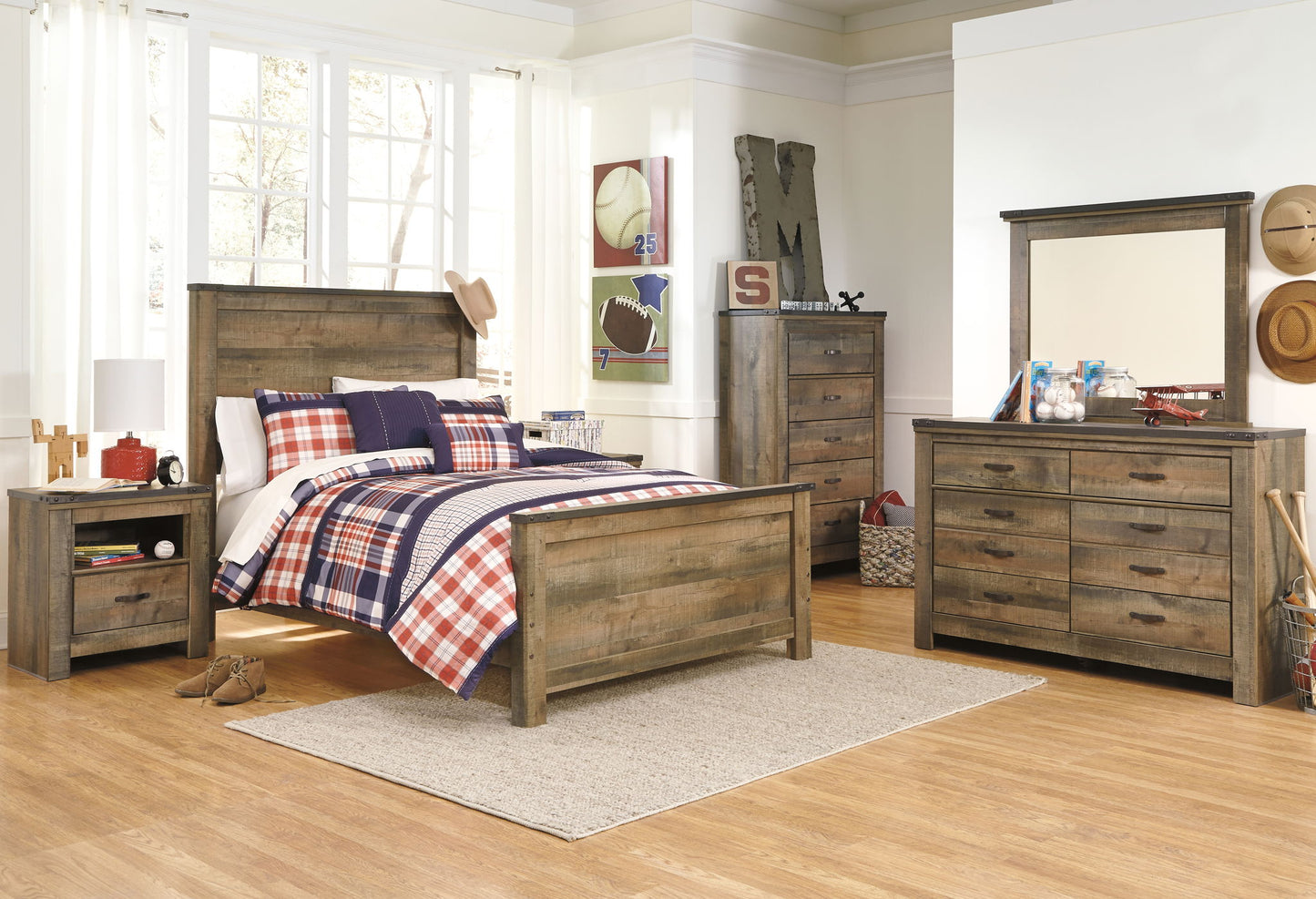 Trinell - Brown - Five Drawer Chest - Hornell Furniture Outlet
