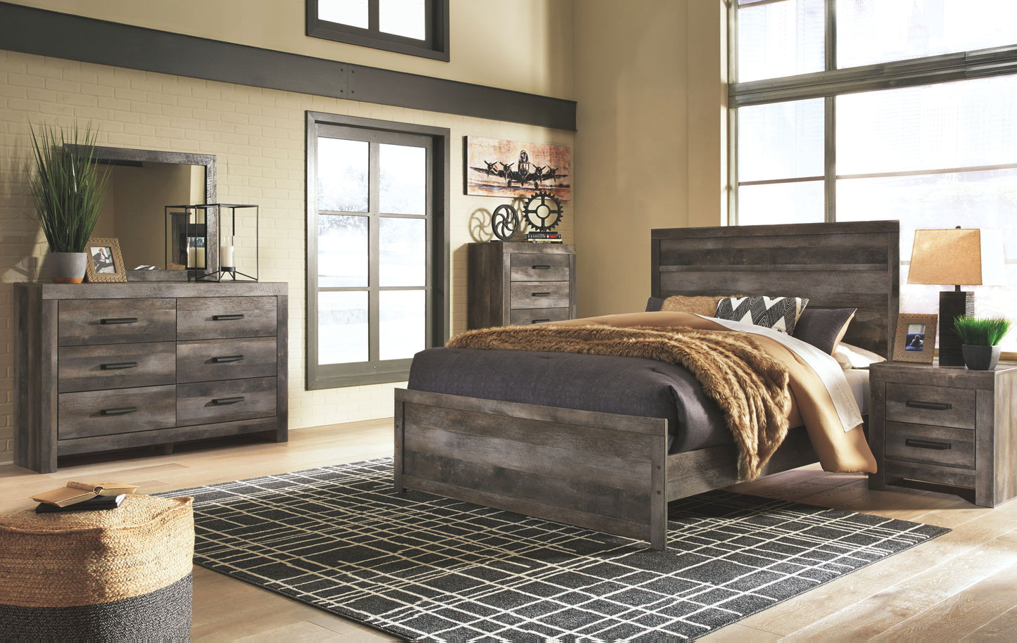 Wynnlow - Panel Bed - Hornell Furniture Outlet