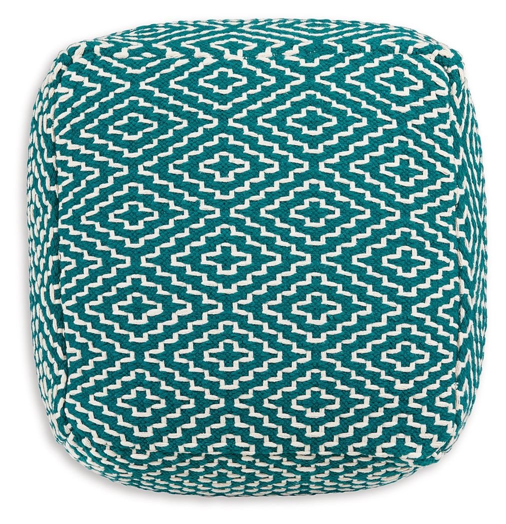 Brynnsen - Pouf - Hornell Furniture Outlet