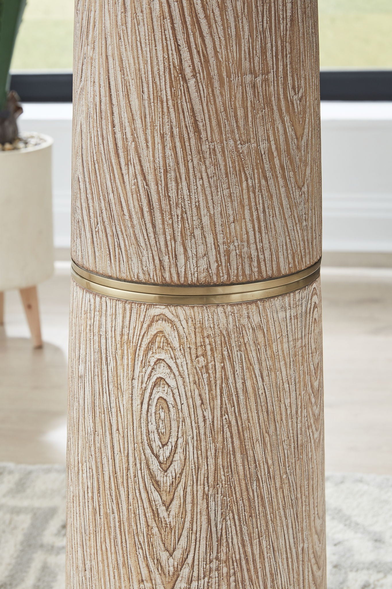 Gasparleigh - Brown / Gold Finish - Poly Floor Lamp - Hornell Furniture Outlet